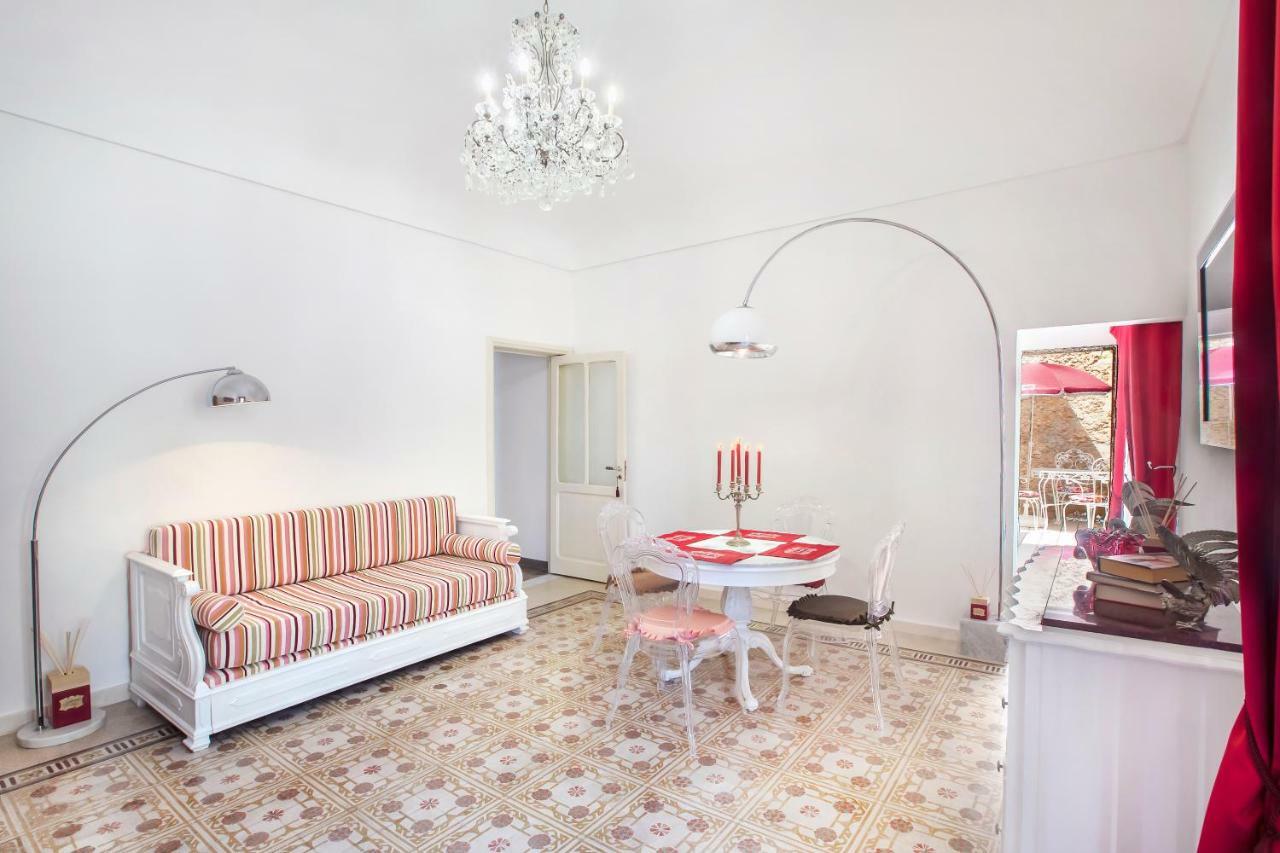 A Marchisa -Noto- Aparthotel ภายนอก รูปภาพ